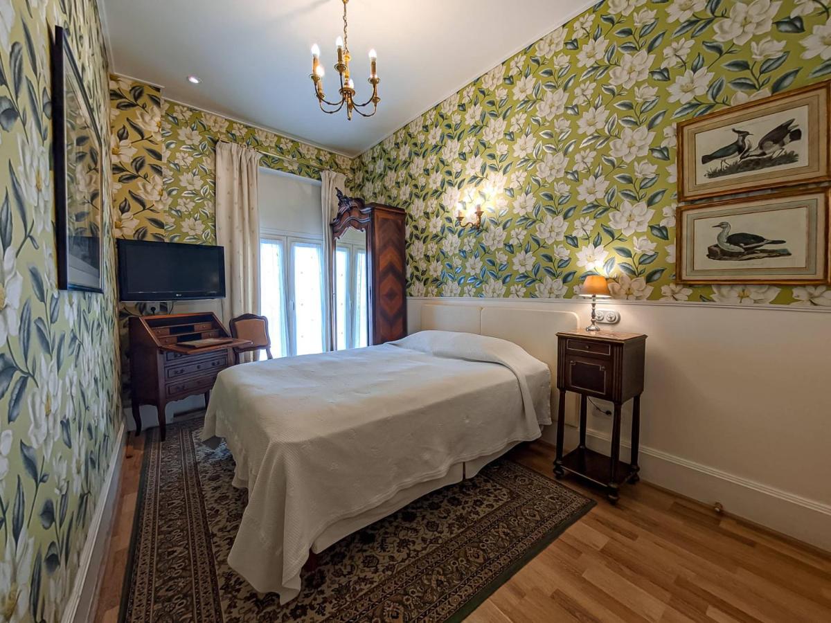 Hotel De L'Abeille Orléans Esterno foto