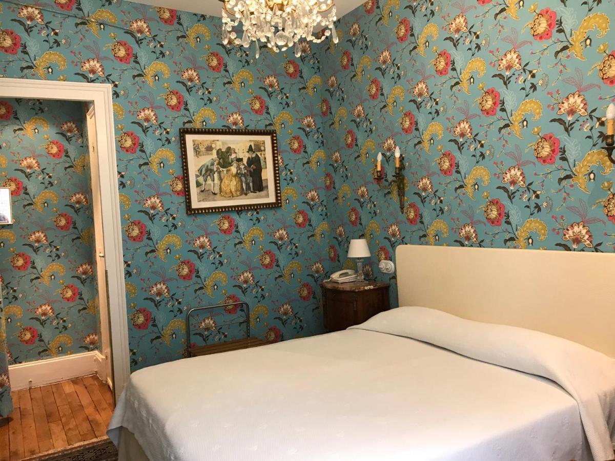 Hotel De L'Abeille Orléans Esterno foto