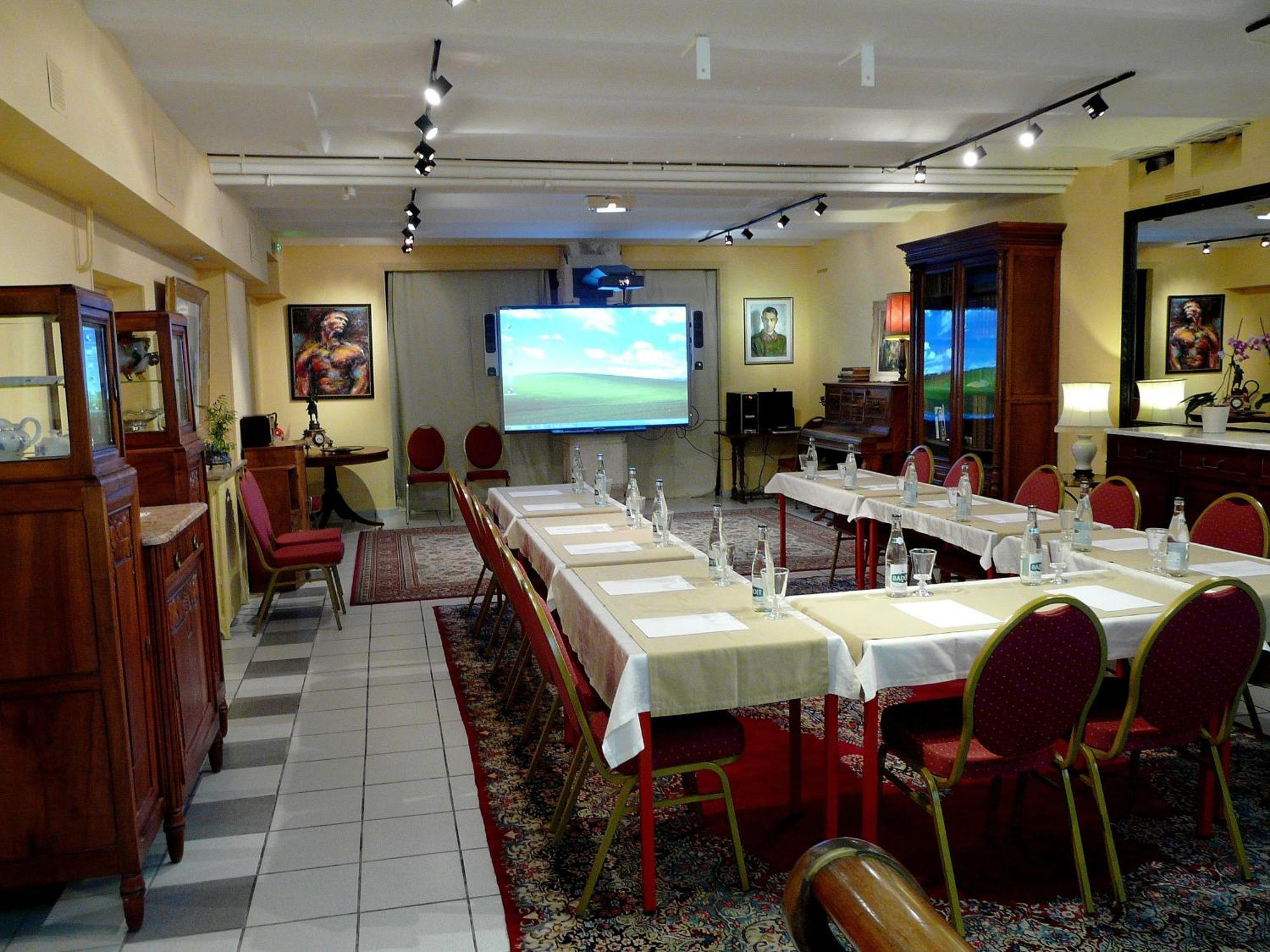 Hotel De L'Abeille Orléans Esterno foto