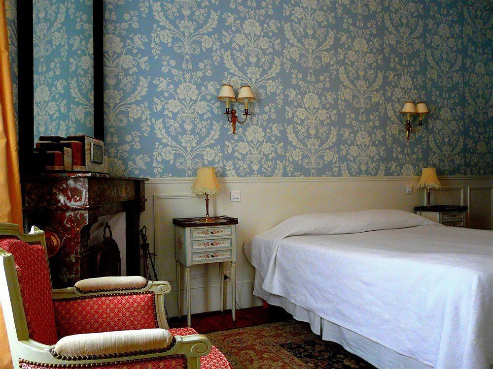 Hotel De L'Abeille Orléans Esterno foto