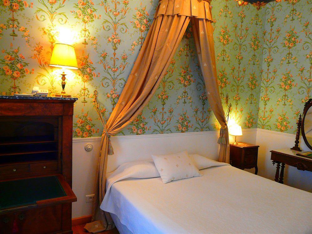 Hotel De L'Abeille Orléans Esterno foto