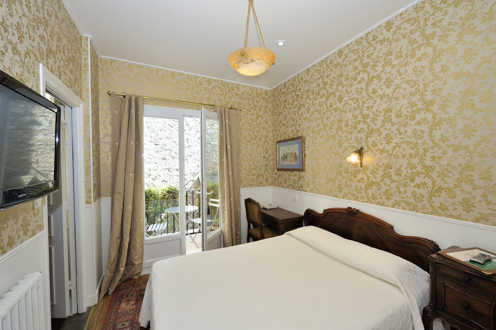 Hotel De L'Abeille Orléans Esterno foto