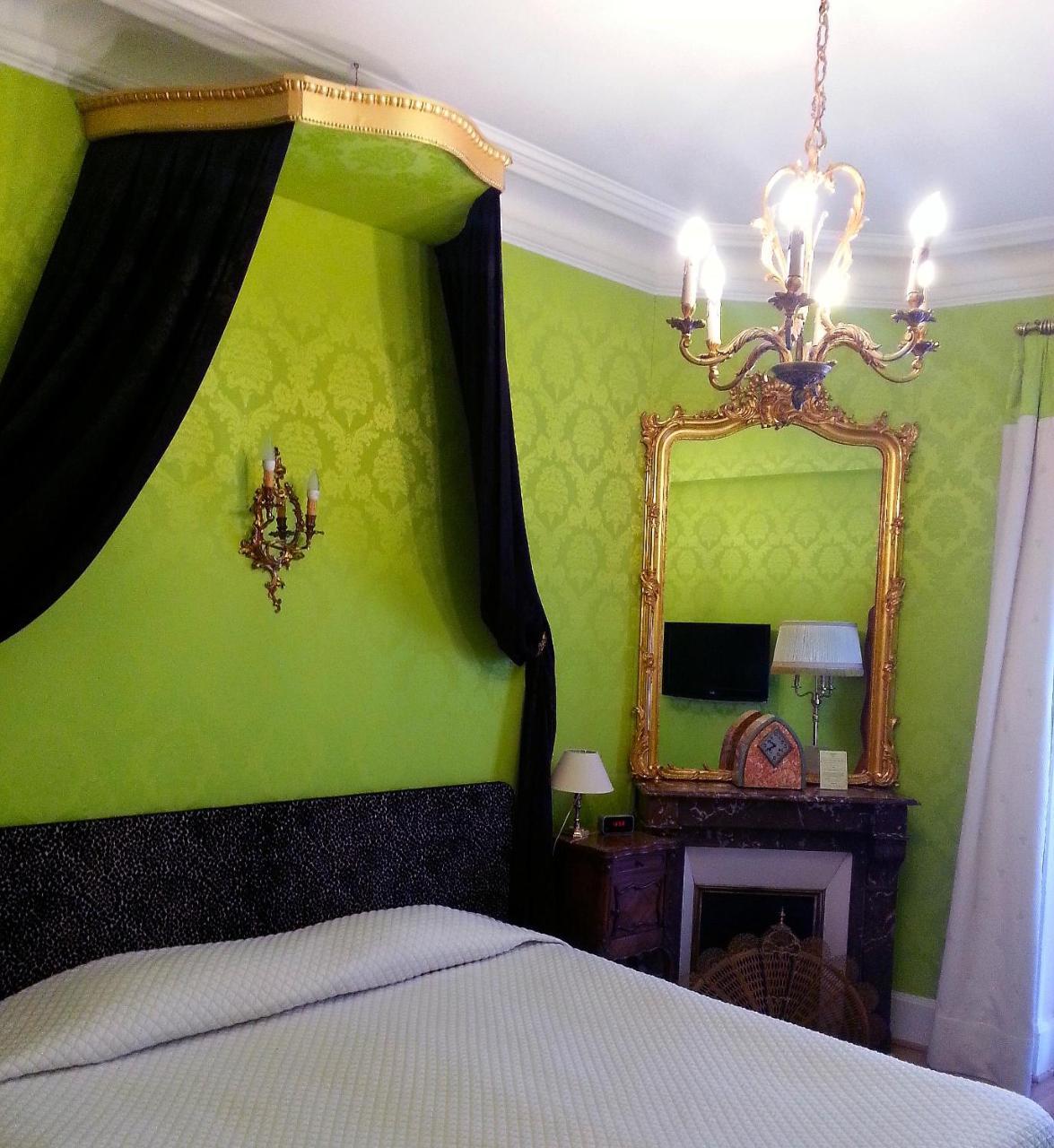 Hotel De L'Abeille Orléans Esterno foto