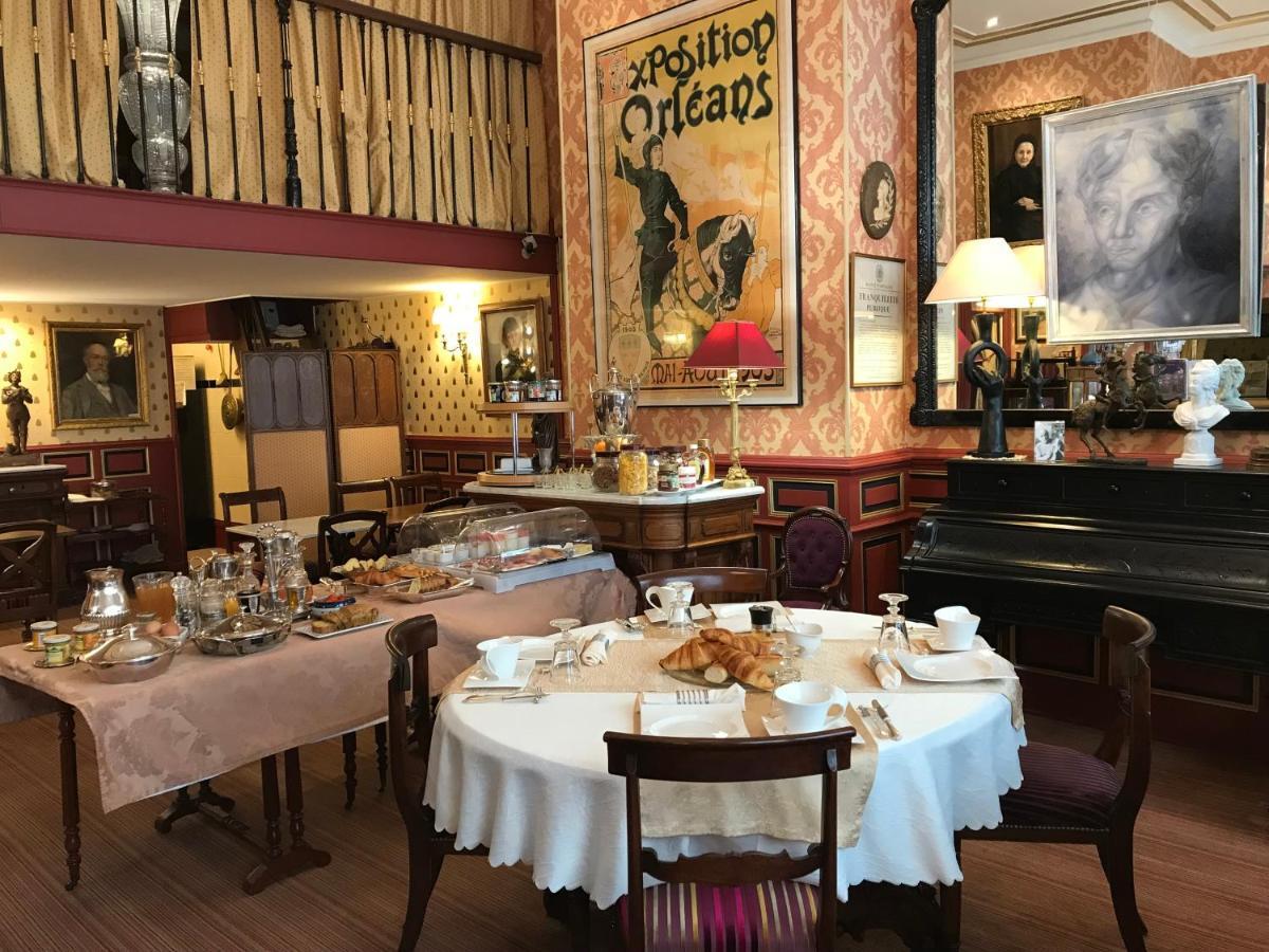 Hotel De L'Abeille Orléans Esterno foto