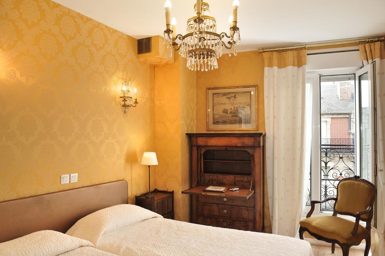 Hotel De L'Abeille Orléans Esterno foto
