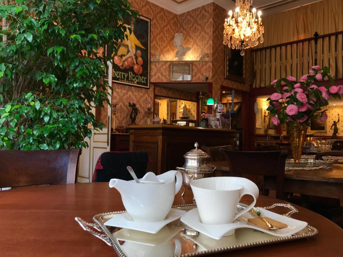 Hotel De L'Abeille Orléans Esterno foto